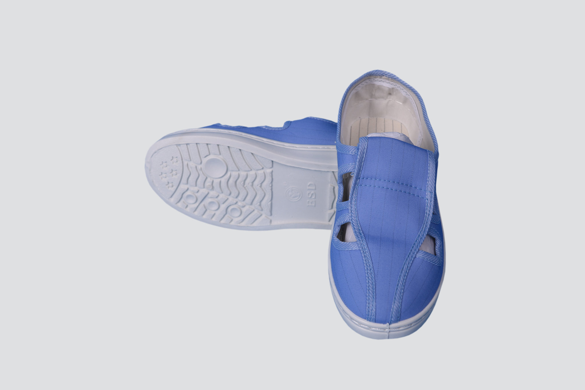 PVC blue tc-4 four hole shoes YY-B4013-3